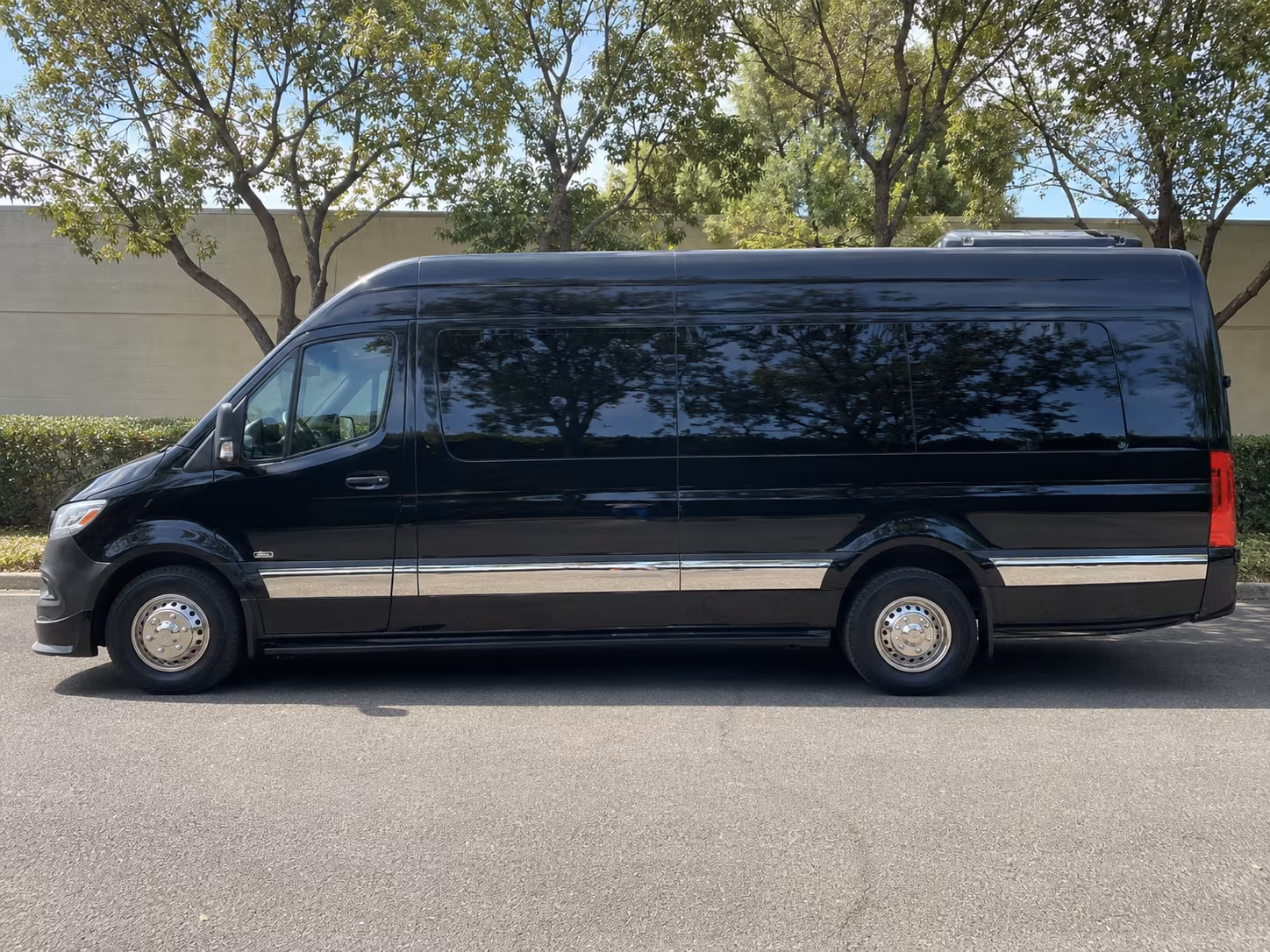Buffalo Airport Shuttle & Transportation party bus exterior