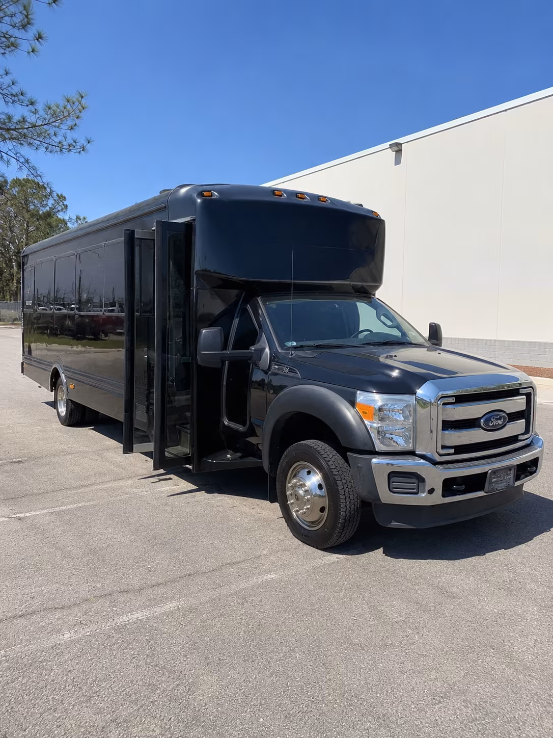 Buffalo Birthday, Sweet 16, & Quinceañera Transportation party bus exterior