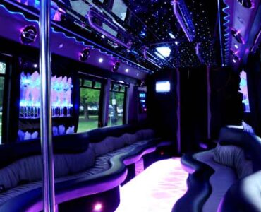 22 people East Lackawanna party bus